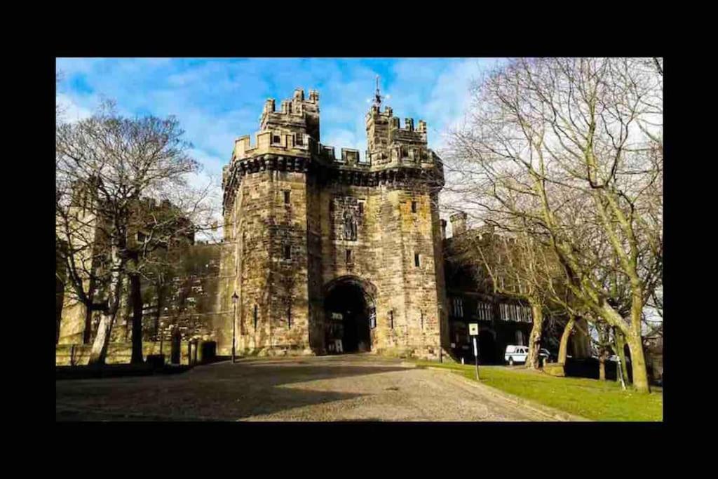 Coniston House Lancaster 3 Bedrooms Parking And Garden 外观 照片